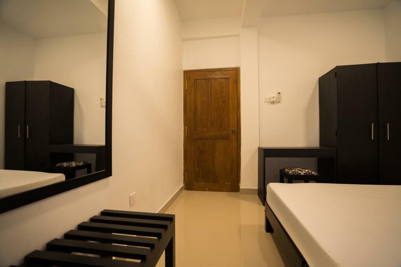 Kozy B&B Dehiwala-Mount Lavinia Eksteriør bilde